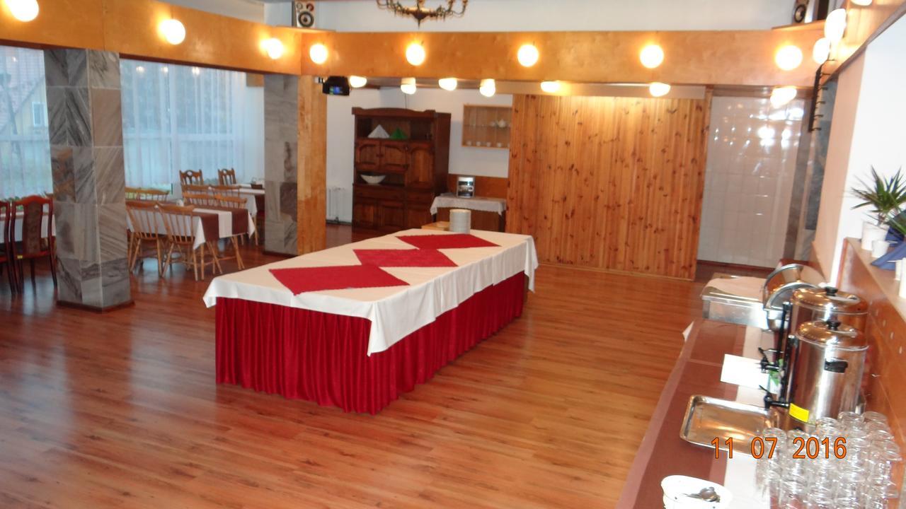 Gwarek Hotel Kudowa Zdroj Exterior photo
